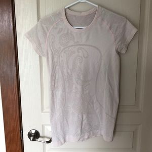 Women’s lulu top